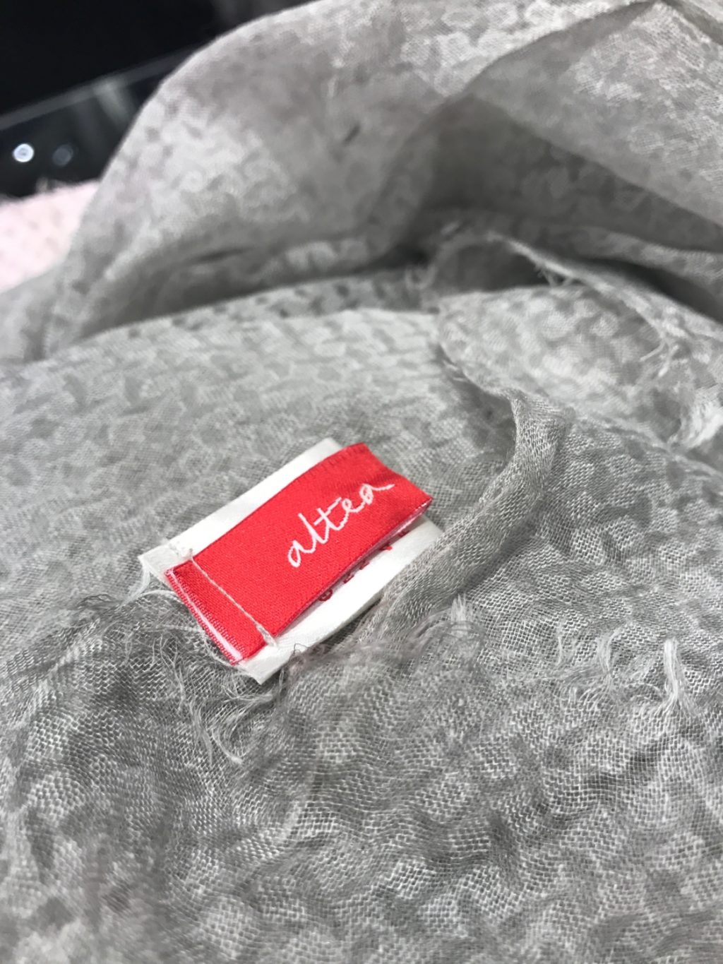 Altea See-through Cashmere - Image 2