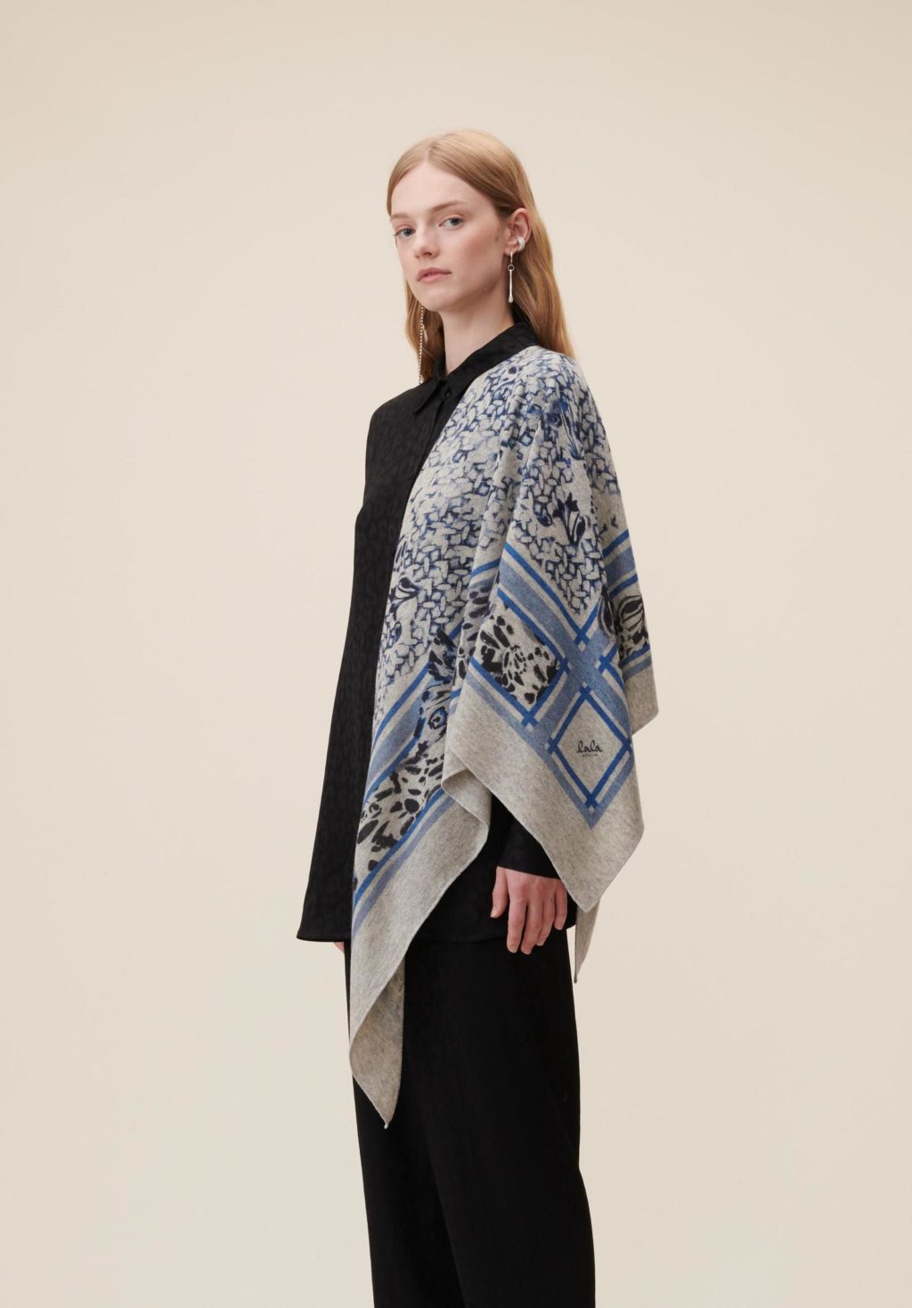 Lala Berlin Triangle Butterfly Grey M Scarf - Image 2