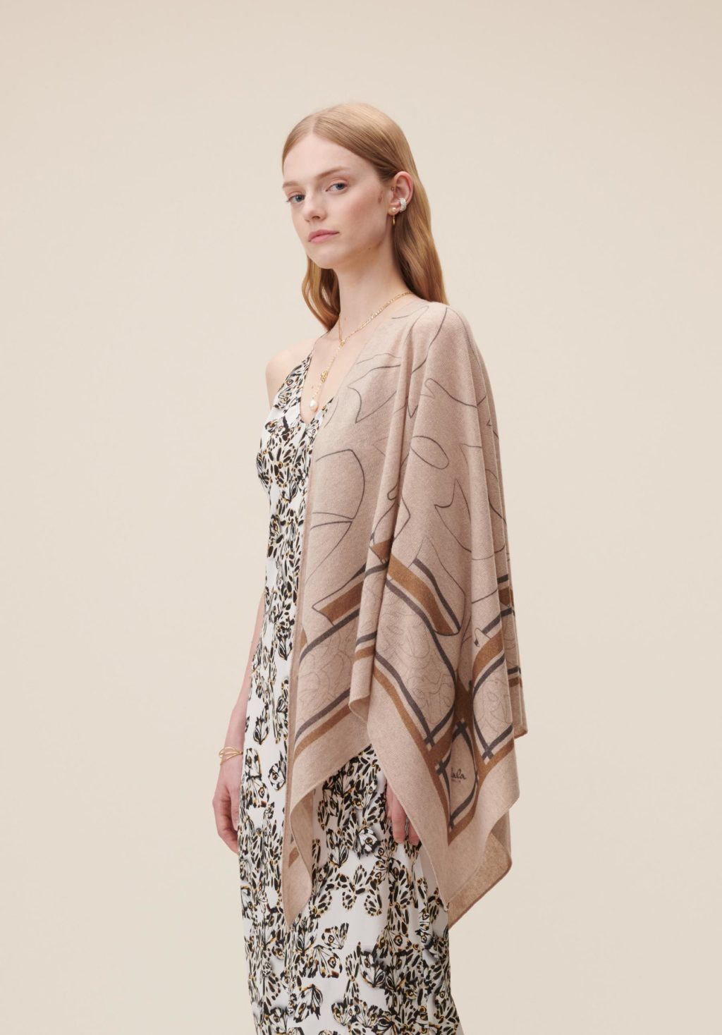 Lala Berlin Triangle Big Monogram M Scarf - Image 2