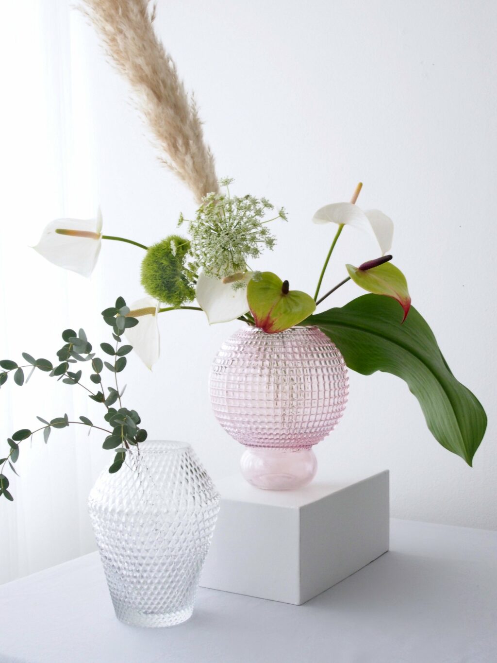 Spectrum Flow Vase Medium Clear - Image 4