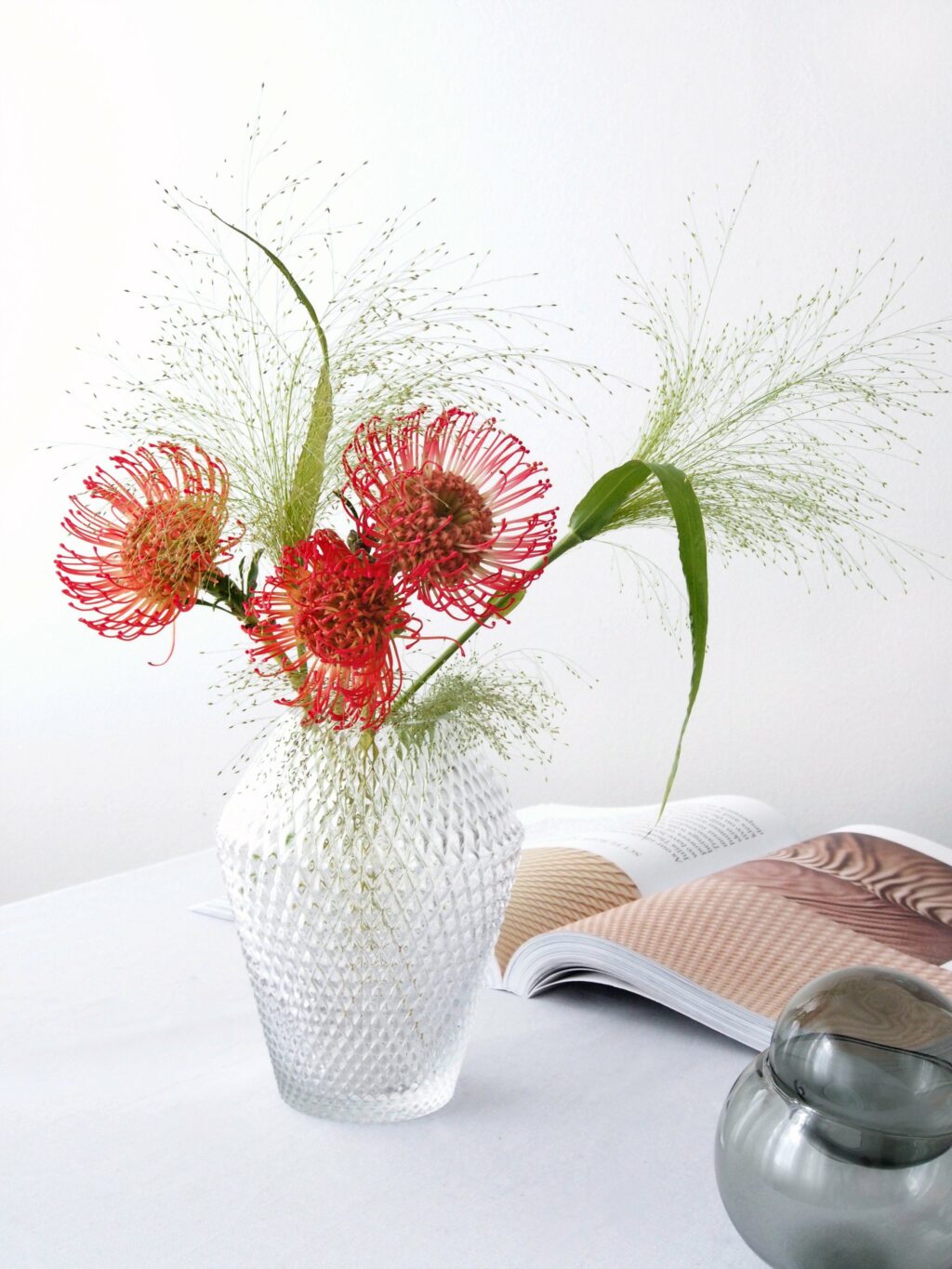 Spectrum Flow Vase Medium Clear - Image 3