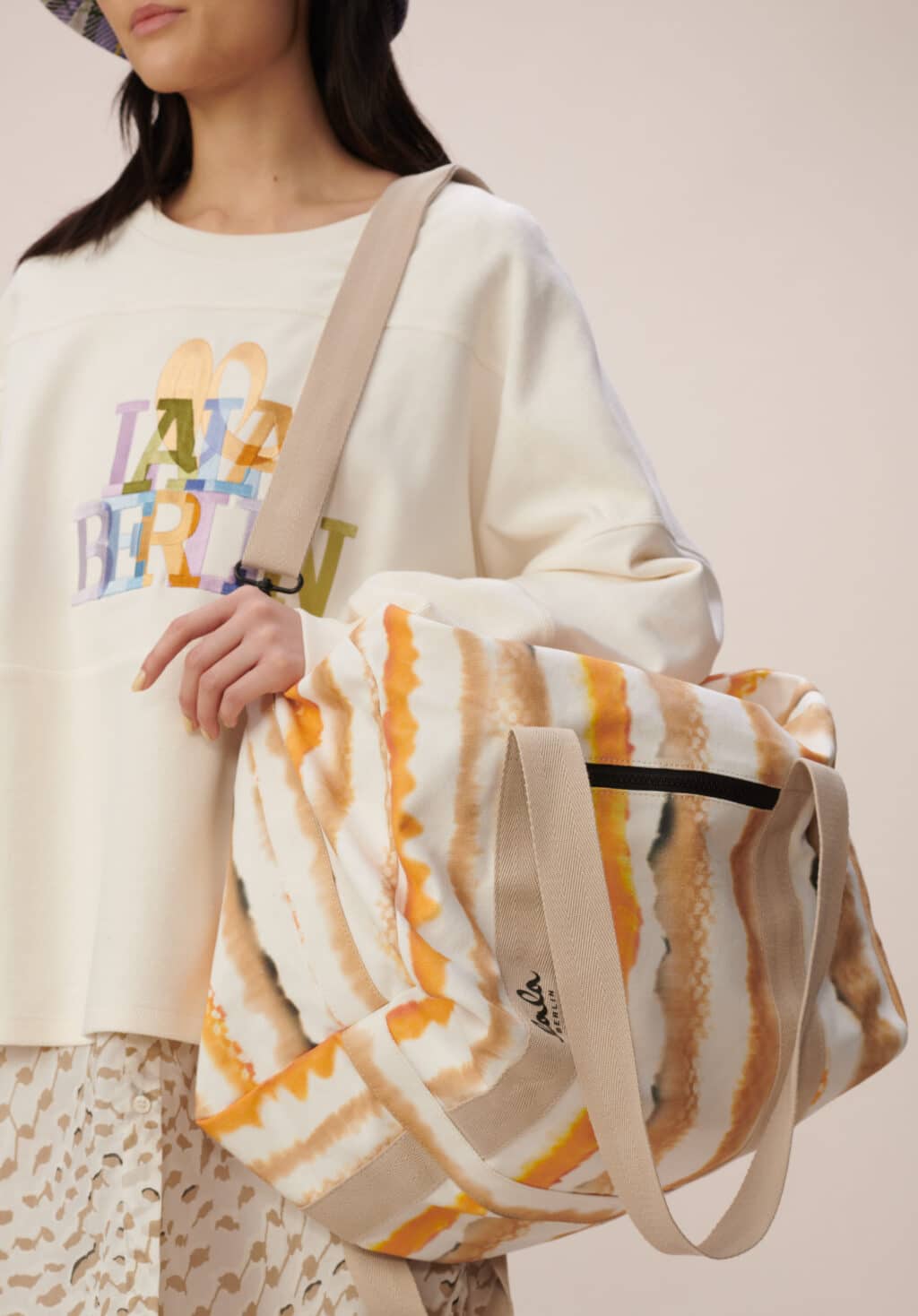 Lala Berlin Sweatshirt Izoni - Image 4