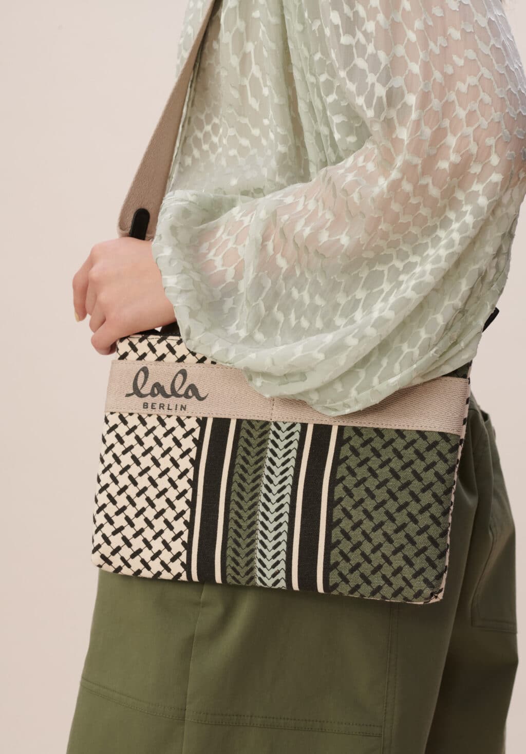 Lala Berlin Crossbody Cleo Olive x Matcha - Image 3