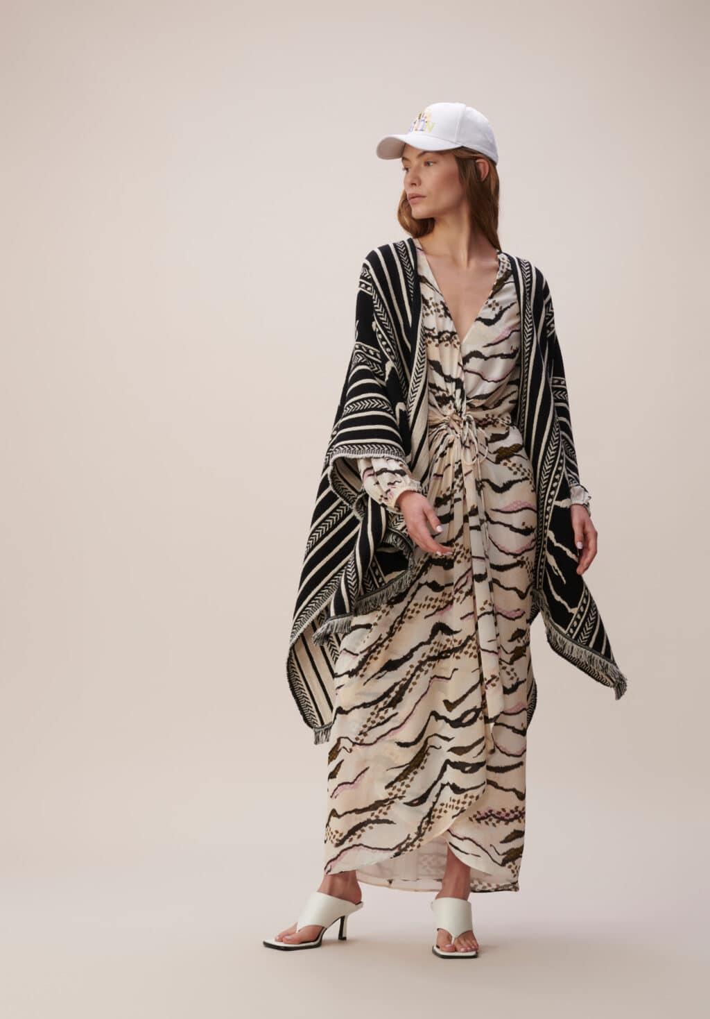 Lala Berlin Poncho Jean Striped Tiger Jacquard - Image 5