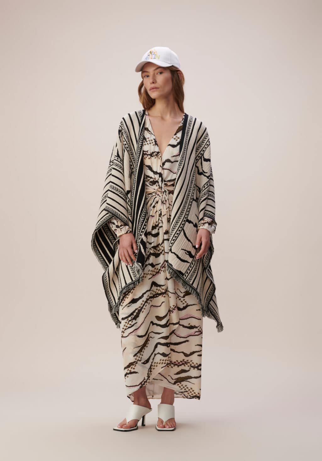 Lala Berlin Poncho Jean Striped Tiger Jacquard - Image 6