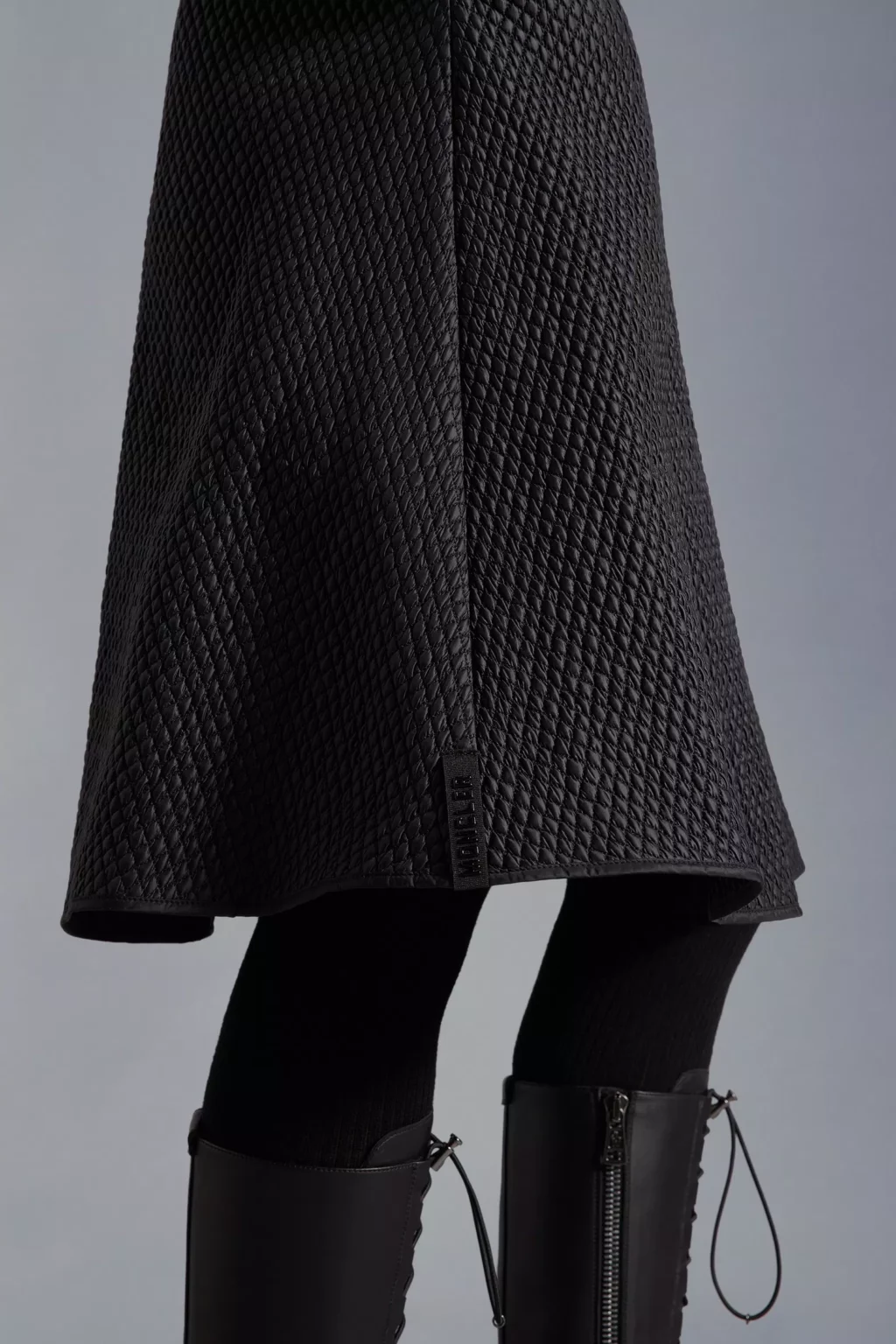 MONCLER Eksklusiv Quilted Kjole - Image 4