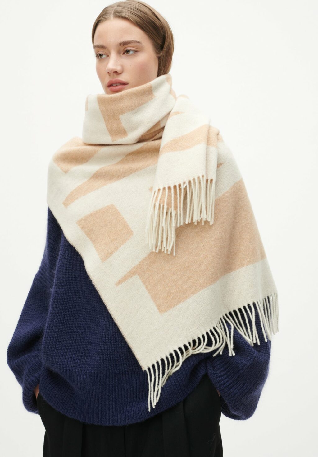 Lala Berlin Scarf Akira - Image 4
