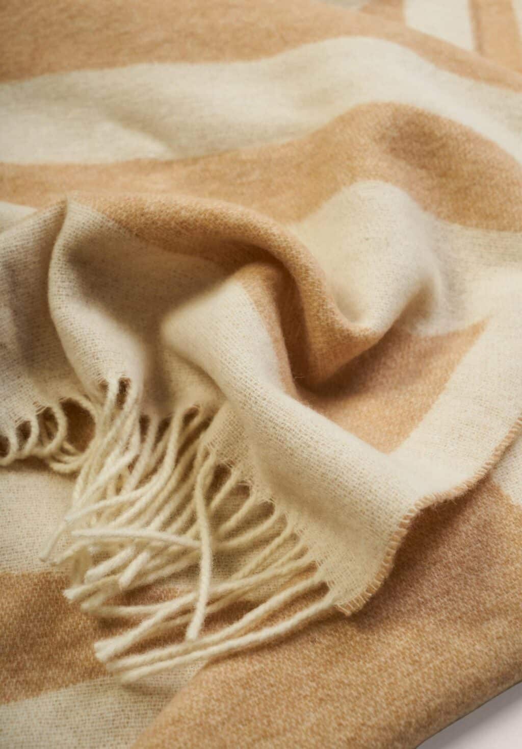 Lala Berlin Scarf Akira - Image 2